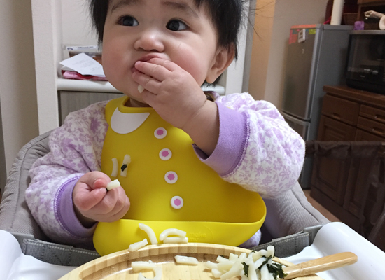 ベビーつかみ食べ